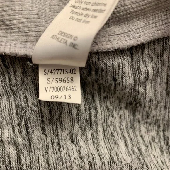 Athleta Pullover Batwing Robin Gray Size Small - Picture 9 of 10